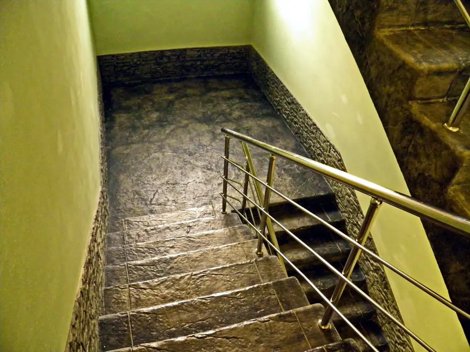 Decorative floors, stairs and paving — photo 1