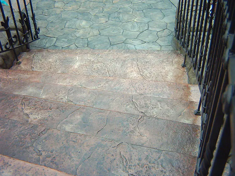 Floors, steps and paths — photo 48