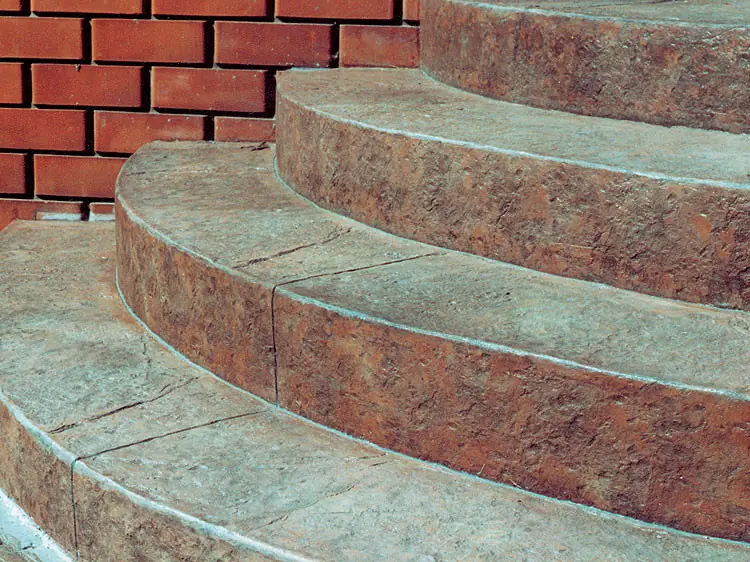 Floors, steps and paths — photo 49