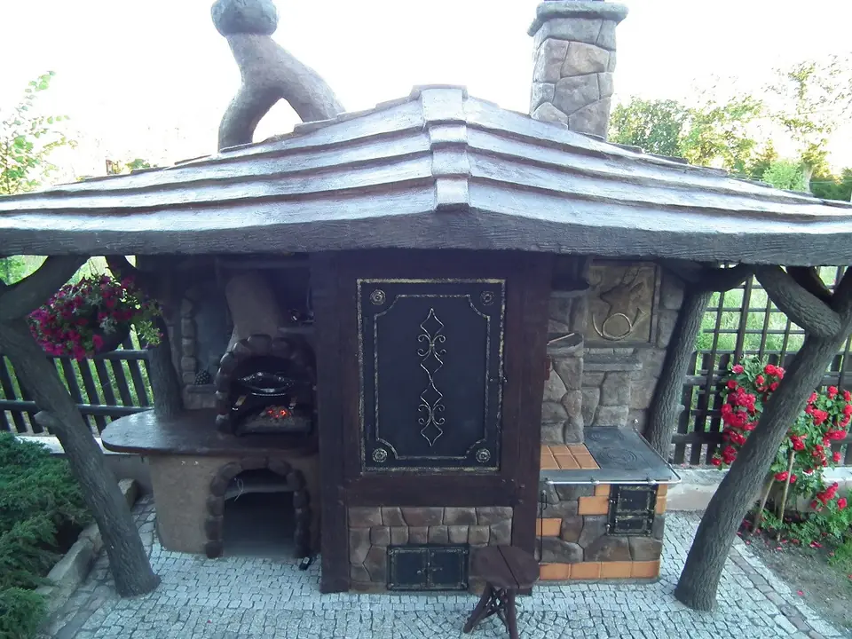 Barbecue areas and gazebos — photo 1