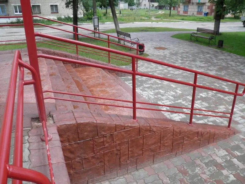 Stołówka i budynek administracyjny — zdjęcie 5
