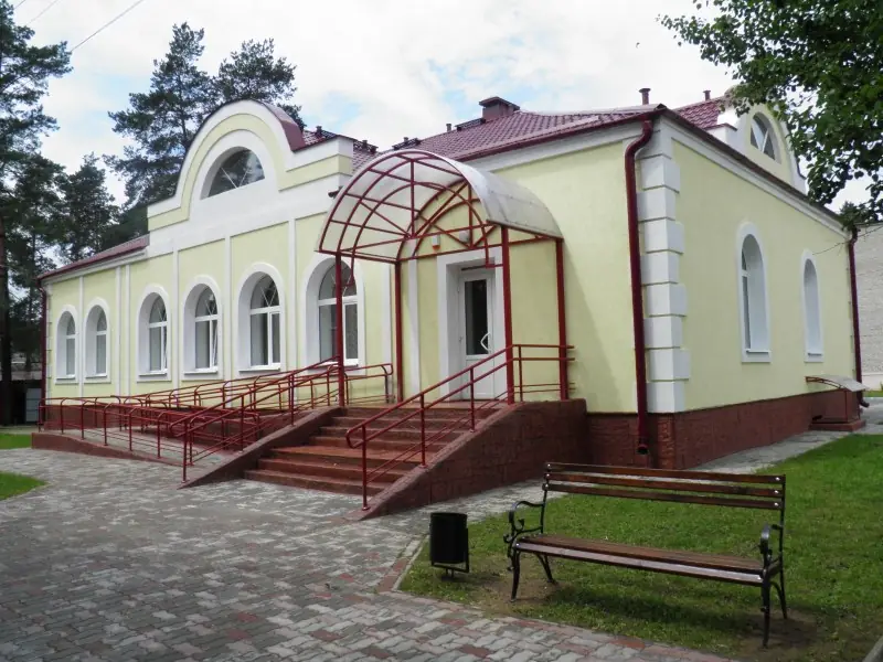 Stołówka i budynek administracyjny — zdjęcie 9