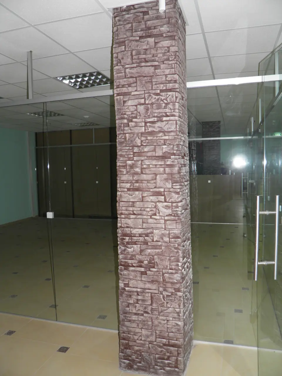 Centrum handlowe — zdjęcie 18